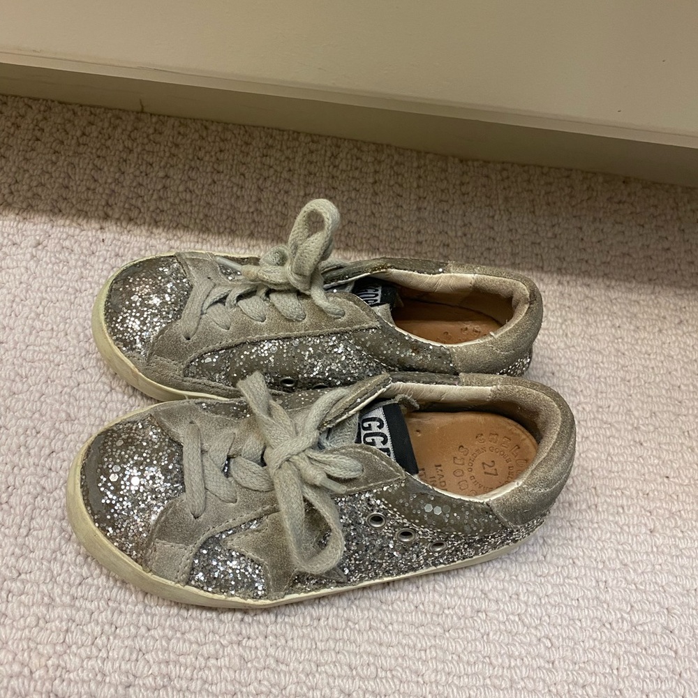 Golden Goose tennis shoes
